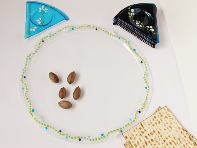 Modular Seder Plate Triangular Pieces - Image 7